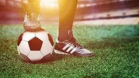 Python实现懂球帝足球新闻爬取：分类、标签、多页抓取、数据库存储与去重处理